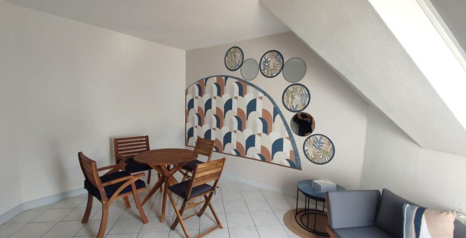 Appartement À Louer — photo 1