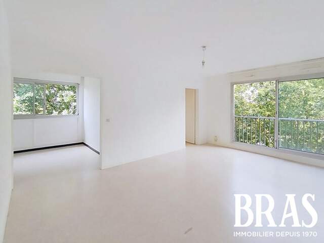 APPARTEMENT T3 + CAVE + PARKING — photo du bien