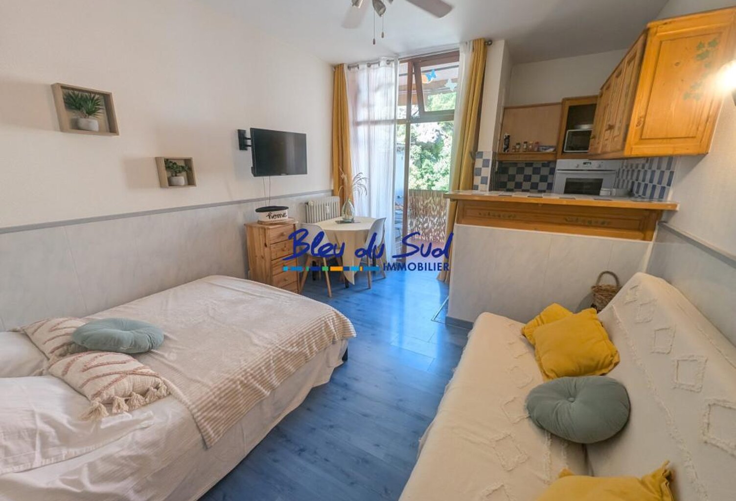 Studio rénové avec balcon — photo 1