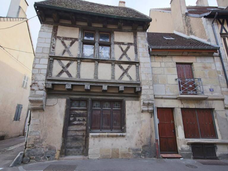 Très belle maison du XVème ISMH - Idéal airbnb — photo 1