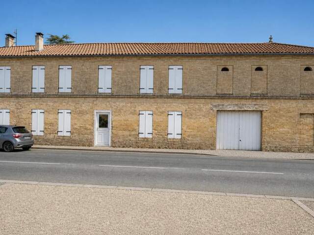 Maison de 5 pièces de 218 m² à Sainte-Terre — photo du bien