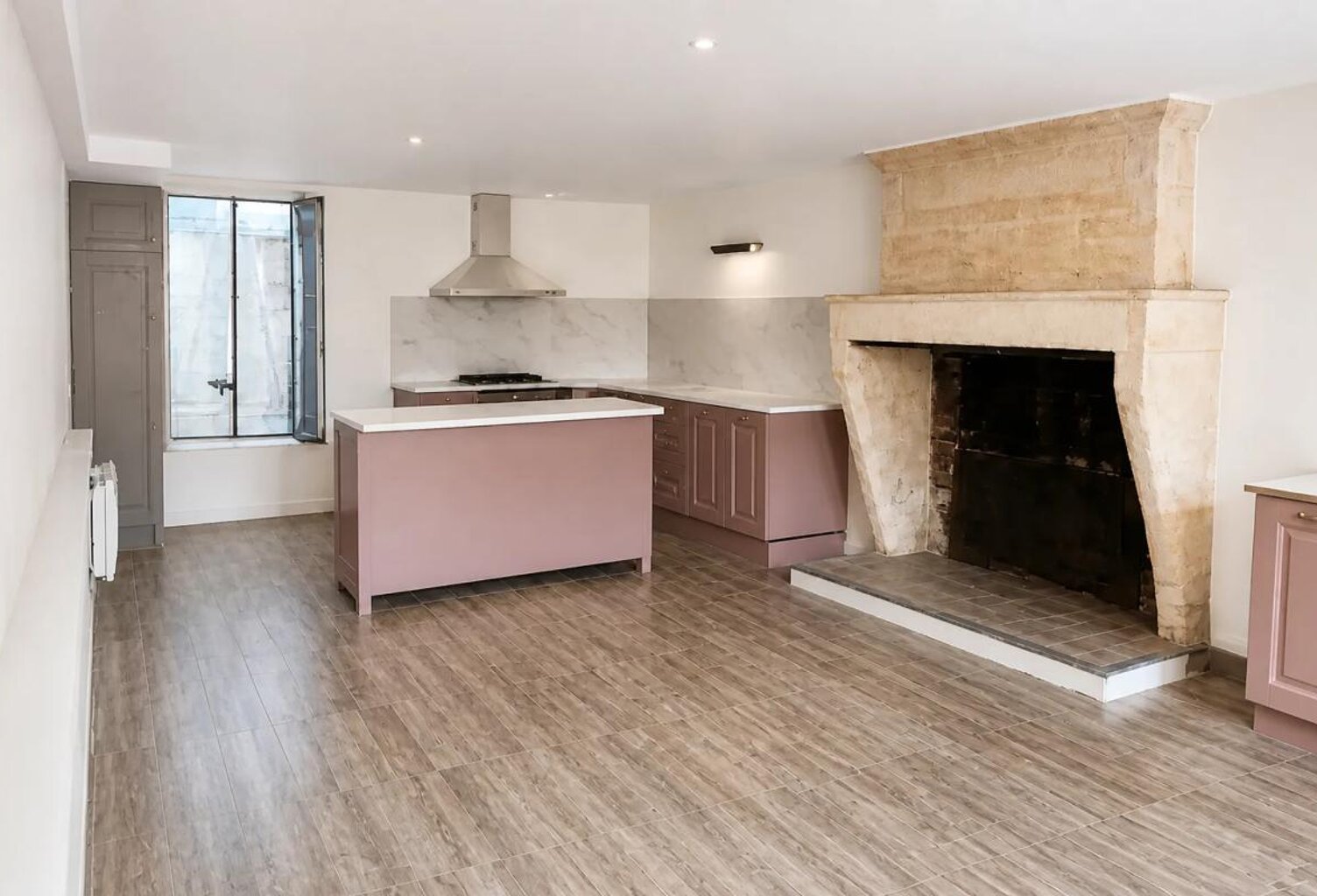Maison de 5 pièces de 218 m² à Sainte-Terre — photo 1