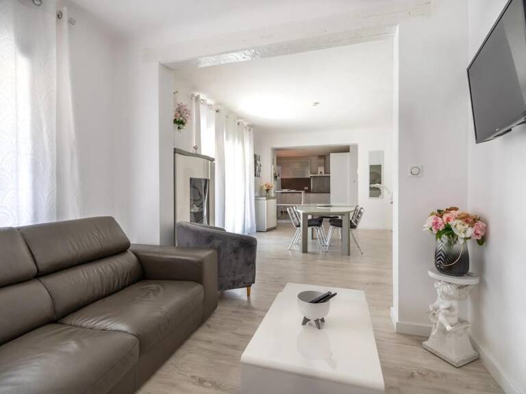 CARCÈS – VILLA FAMILIALE RÉNOVÉE AVEC PISCINE — photo 1