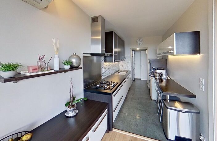 Appartement T4 83m² + Cave + Garage à Lyon 9eme (69009) — photo 4