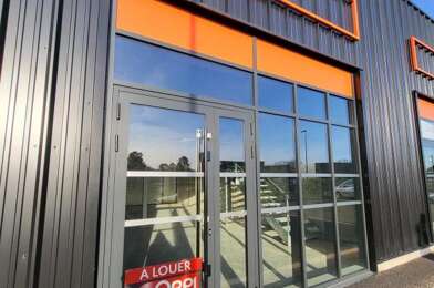 Local industriel  1300 €