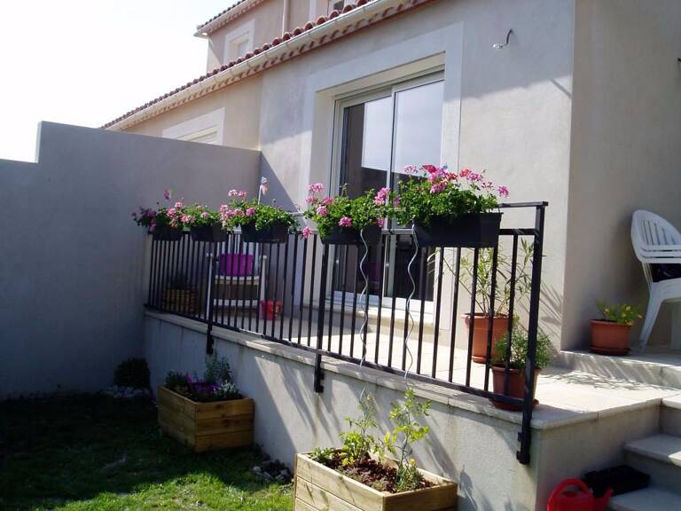 Villa T4 à Clarensac avec jardin et garage — photo 1