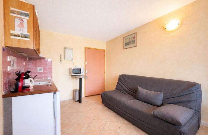 Appartement T2 À Vendre, résidence avec piscine — photo 2