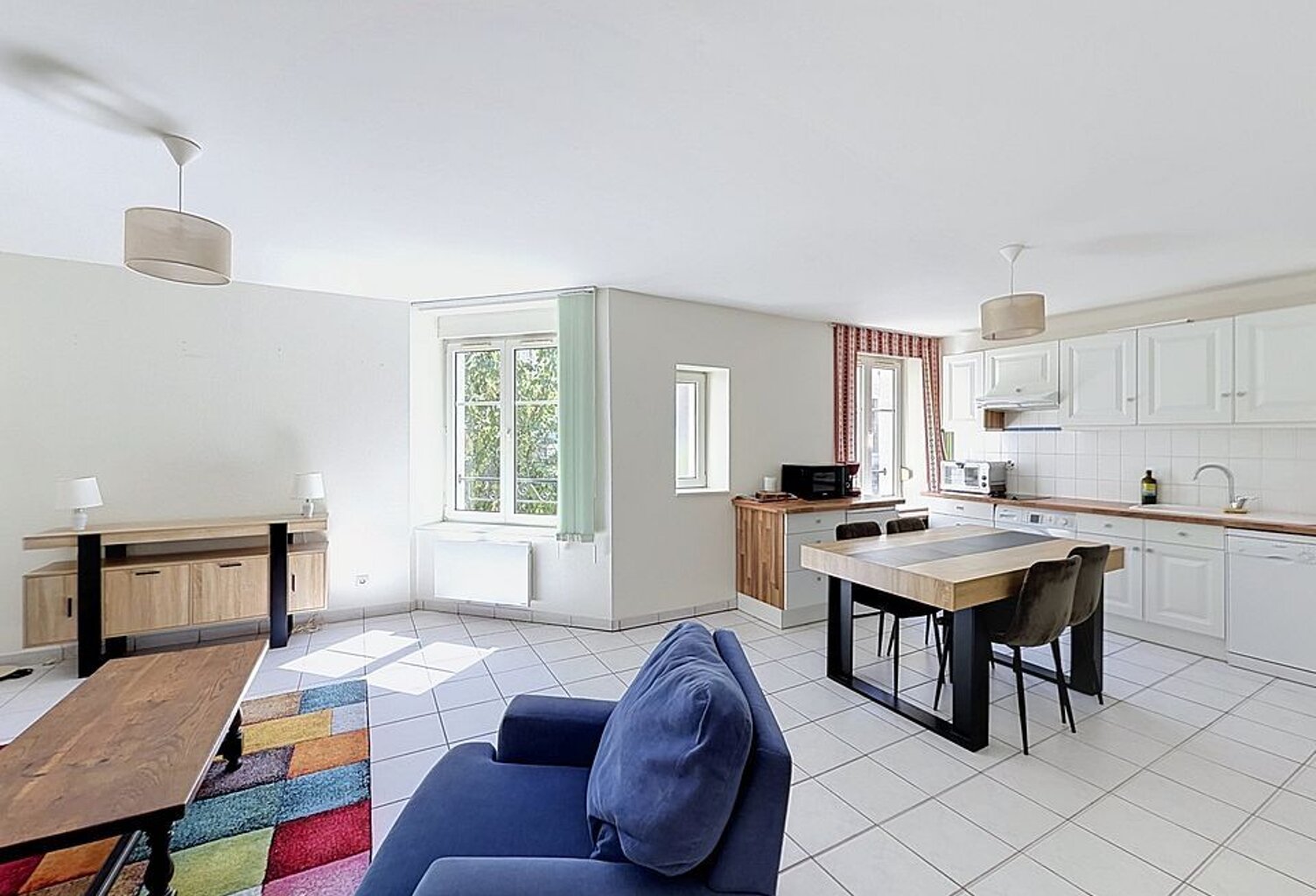 Appartement À Louer — photo 1