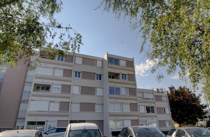 Saran — Appartement 3 pièces avec loggia et parking au calme — photo 3