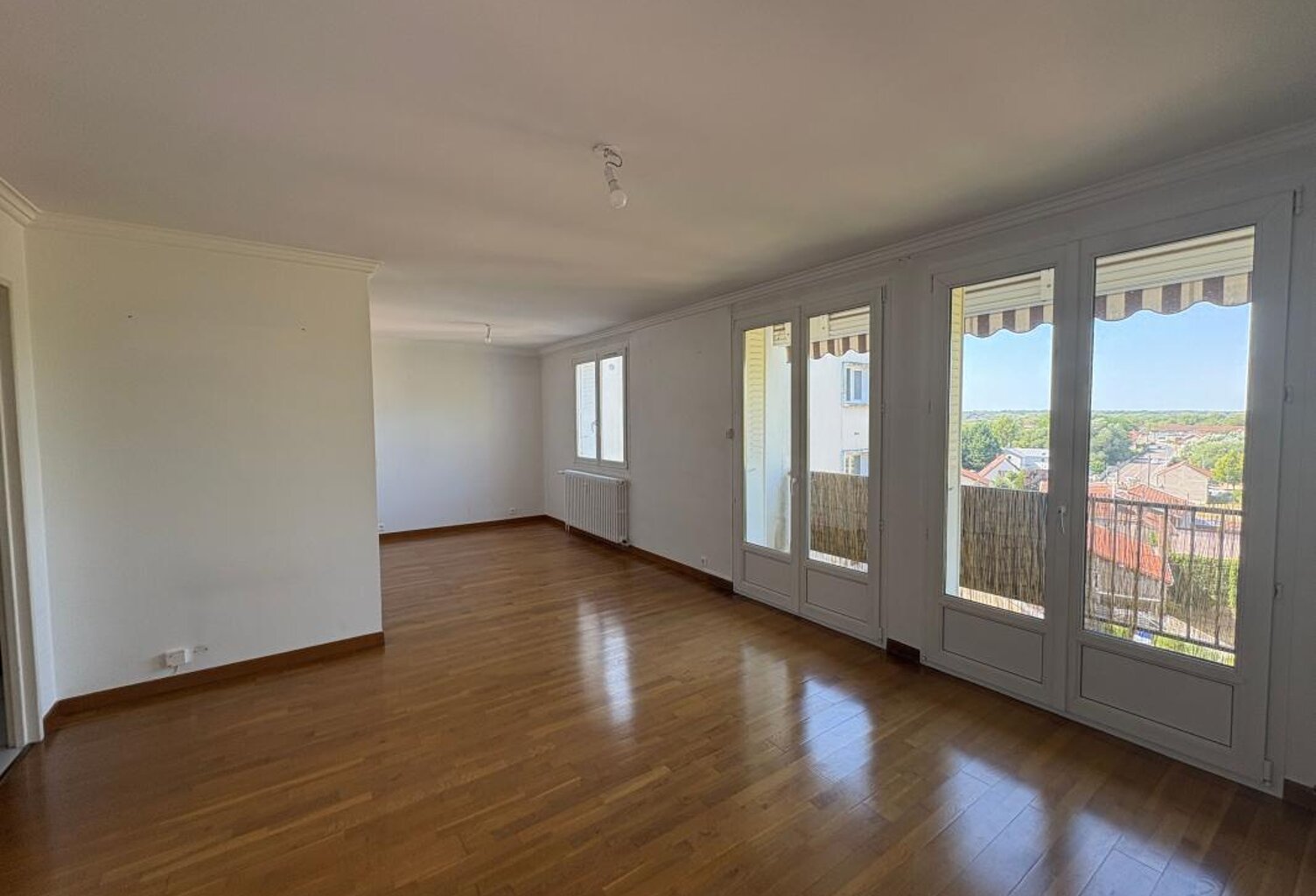 Appartement À Vendre — photo 1
