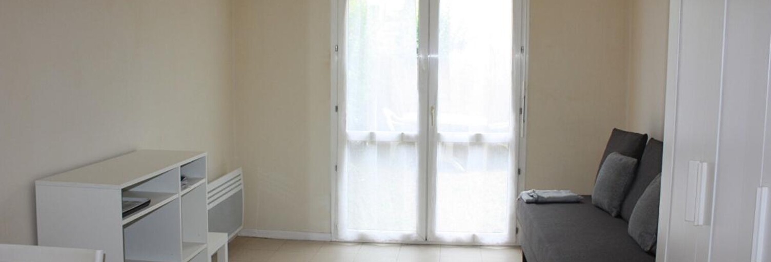 Appartement 1 Pièce 24 m² à louer à Lardy (91510)
