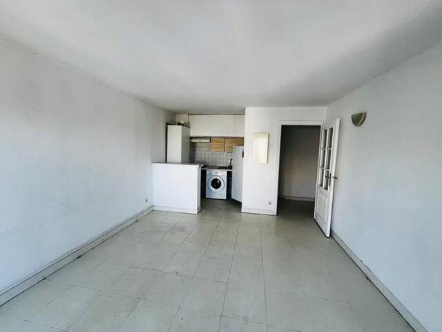Appartement  2 pièces - Fréjus — photo du bien