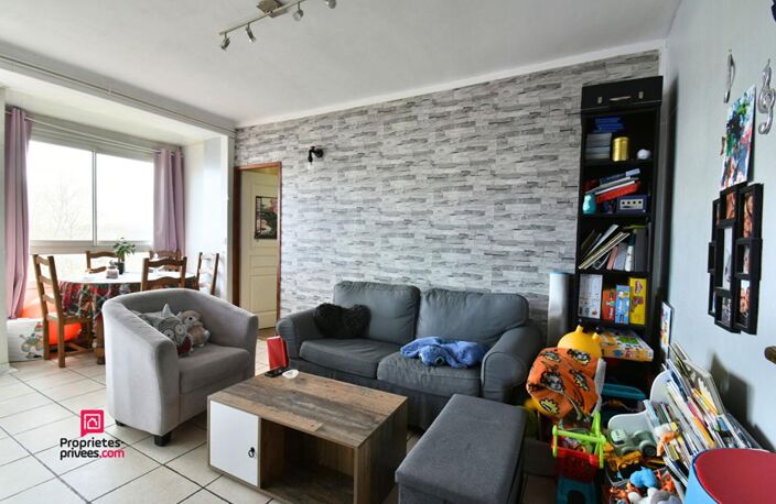 SAINT-PRIEST (69800) ? T2 lumineux avec PARKING PRIVATIF + CAVE — photo 4