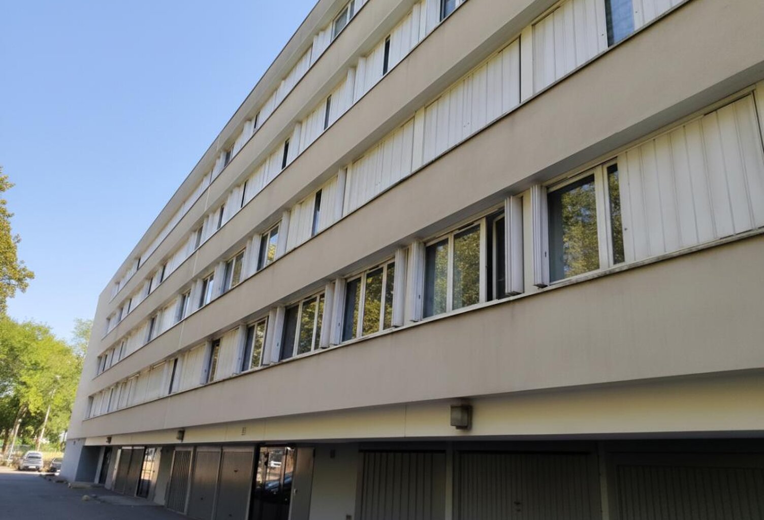 Appartement Villeneuve Saint Georges 3 pièces de 66 m2 + une cave en rez-de-chaussée — photo 1