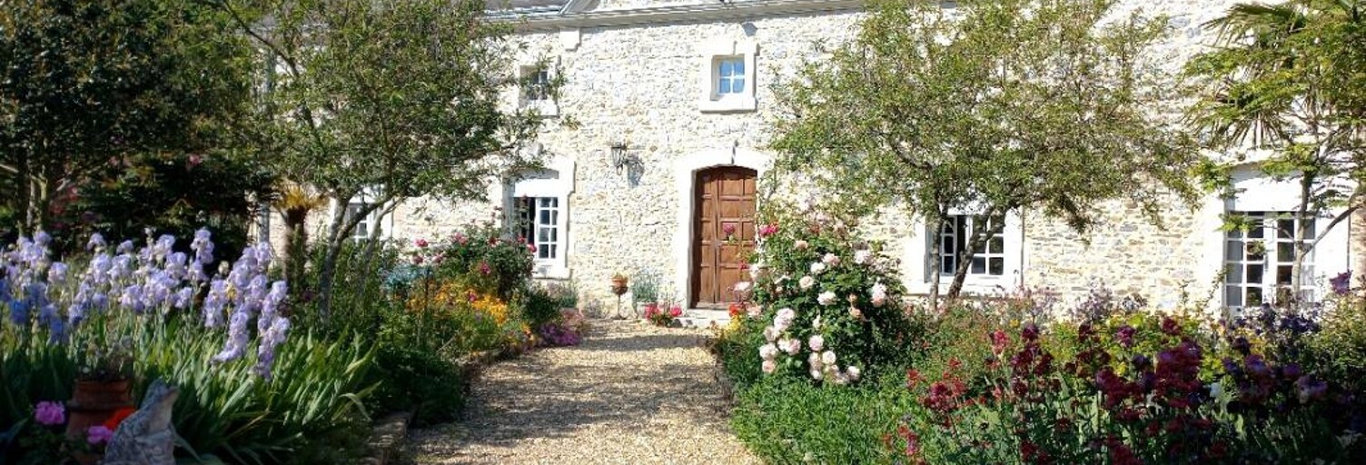 Maison 8 Pièces 328 m² à vendre à Fresnay-sur-Sarthe (72130)