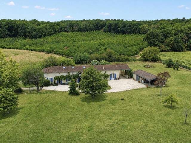 Charmante ferme française au caractère authentique au calme — photo du bien