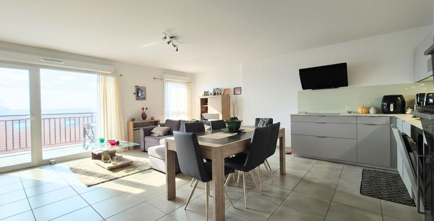 Appartement 92m2 4 pièces au centre de Valserhône 01200 — photo 1