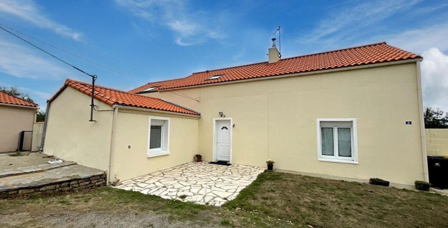 Maison Saint Viaud (44320) - 5 chambres - 168 m2 — photo 1