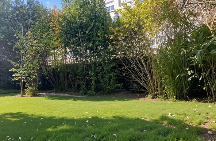 Vannes Centre  T4 refait avec jardin — photo 2