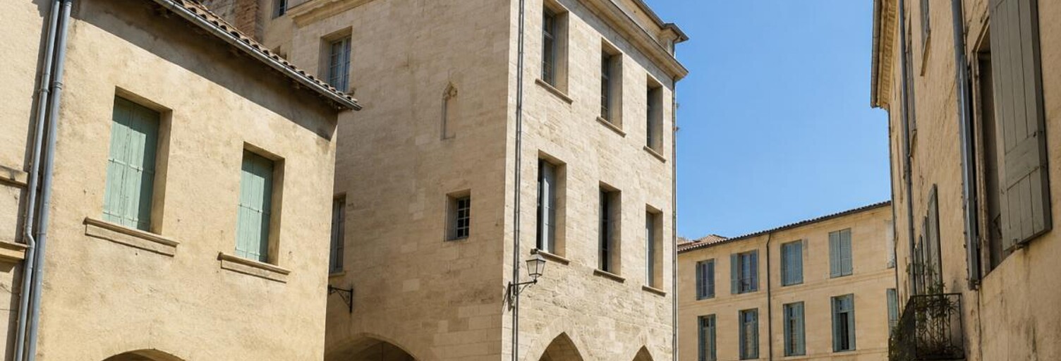 Maison 10 Pièces 316 m² à vendre à Uzès (30700)
