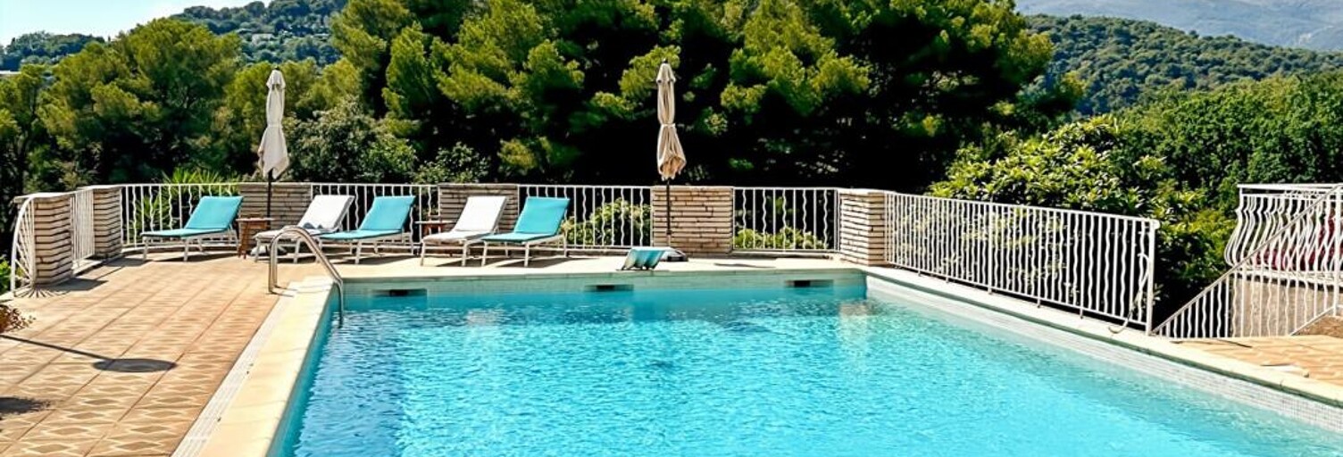 Maison 12 Pièces 360 m² à vendre à Saint-Paul-de-Vence (06570)