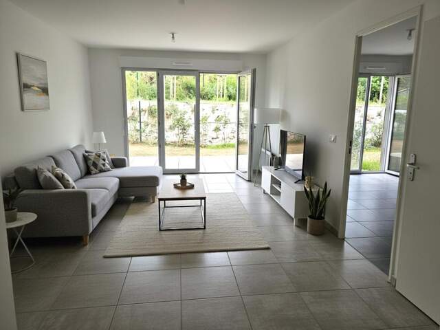 Bel appartement avec jardin privatif dans résidence récente — photo du bien