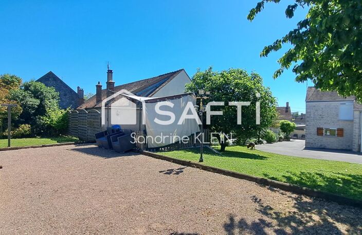Maison en pierre rénovée avec dépendances, 5 pièces, terrain clos 1000m² — photo 2