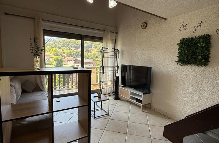 Triplex, environnement très calme, à 5 minutes de toutes les commodités — photo 4