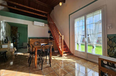 SAINT YZAN DE SOUDIAC MAISON DE VILLE 2 chambres 103M2 AVEC — photo du bien