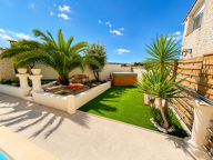 MARIGNANE   Une maison avec beaucoup de potentiel et confort — photo 3