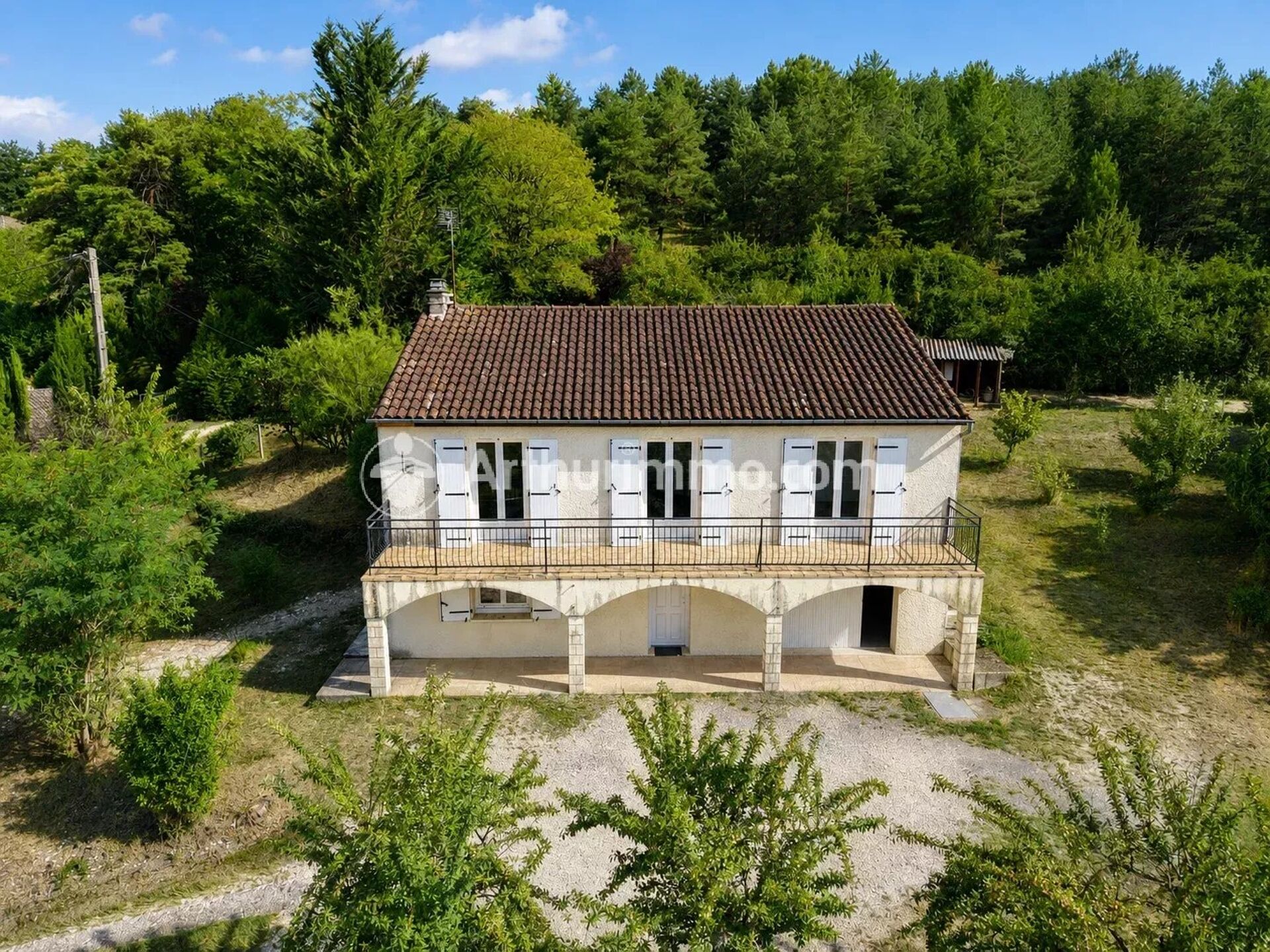 Maison 4 pièces 147 m² · à Léguillac-de-l'Auche · 147 m² · 170 000 €