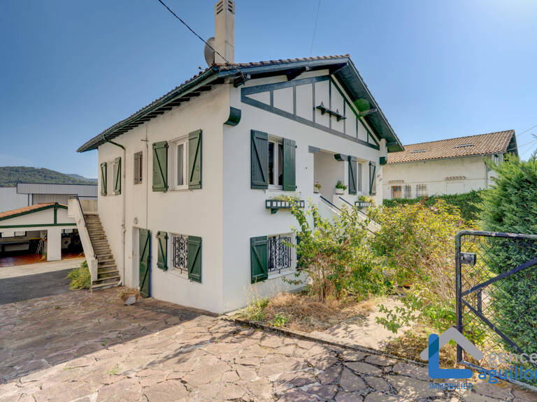 HENDAYE  BELLE MAISON  de 151 m2 AVEC FORT POTENTIEL — photo 1