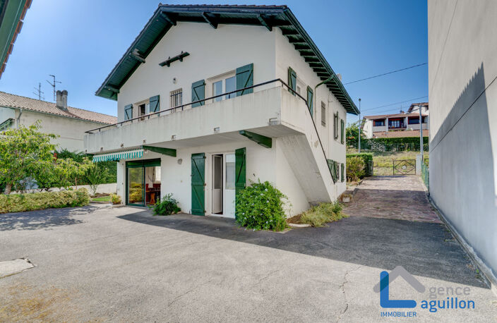 HENDAYE  BELLE MAISON  de 151 m2 AVEC FORT POTENTIEL — photo 2