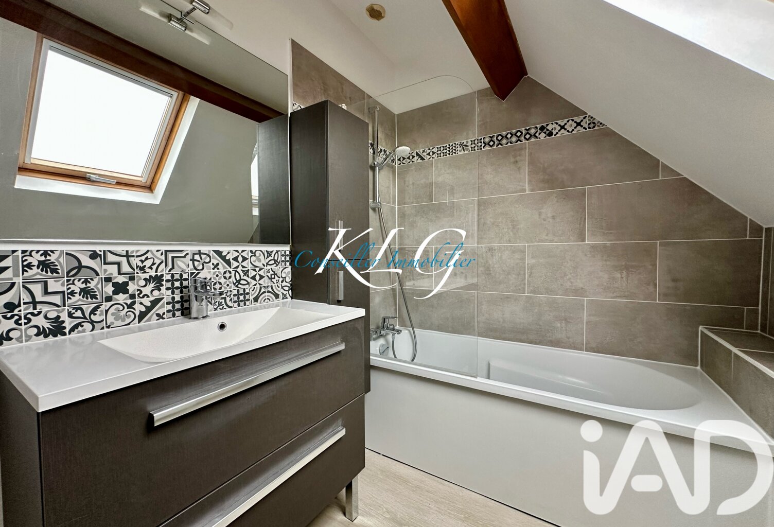 Vente Immeuble 4 pièces — photo 1