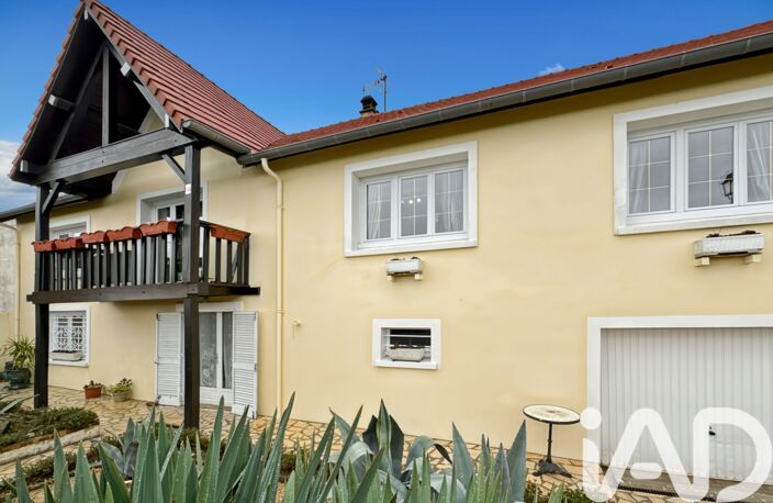 Vente Maison/villa 7 pièces — photo 2