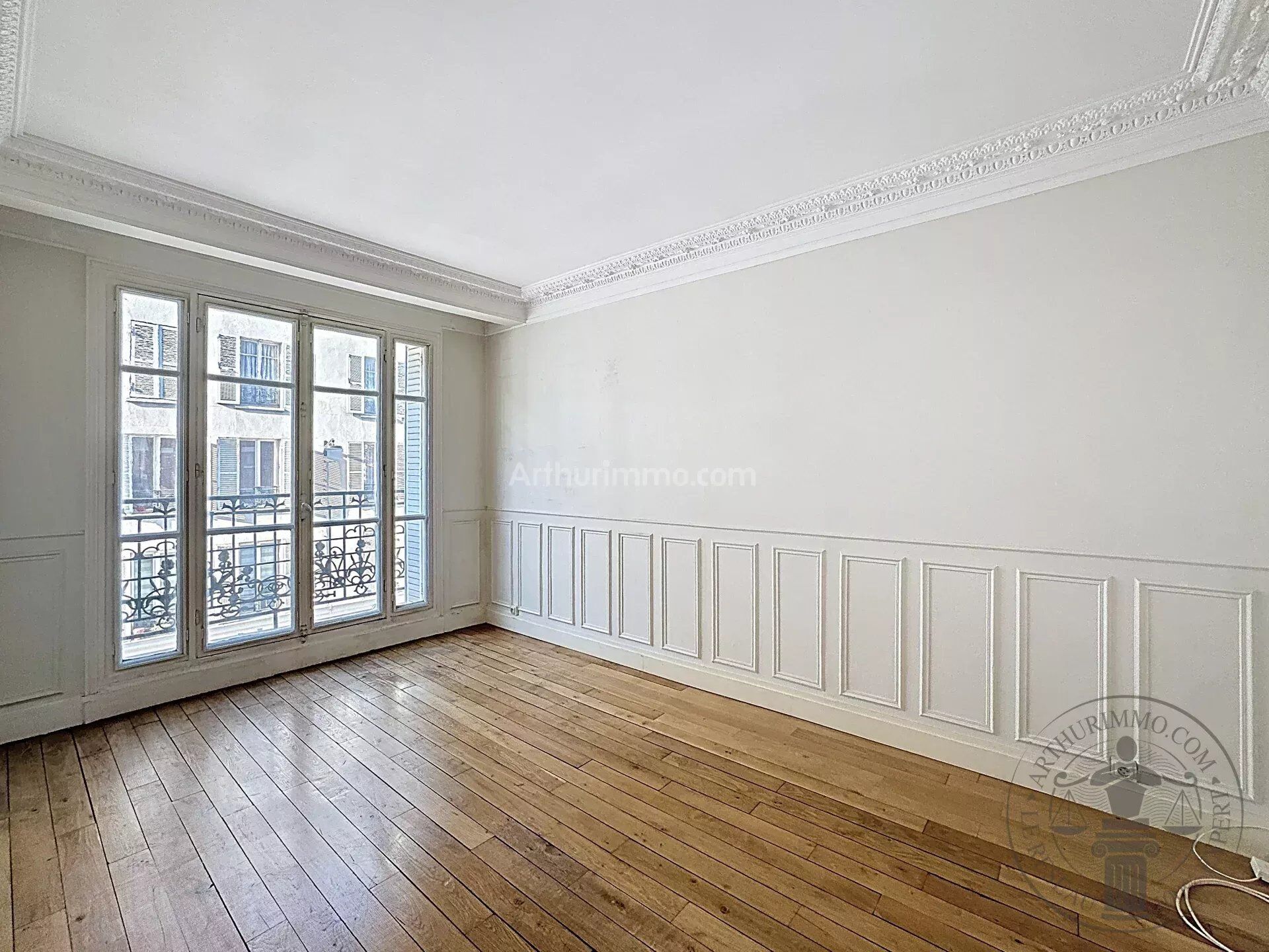 Appartement 2 pièces 33 m² · à Paris · 33 m² · 335 000 €