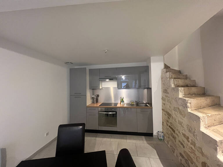 Maison de ville meublé - Cravant 2 pièces 55.81 m² — photo 1