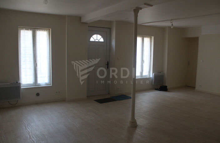 CHICHEE, appartement F2  de plain pied refait à neuf — photo 2