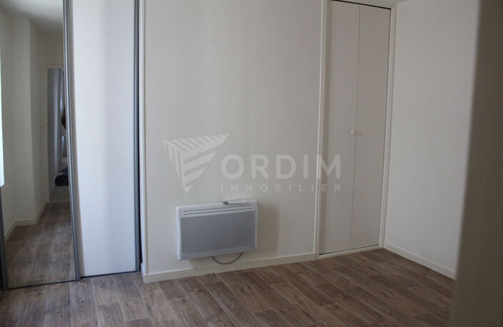 CHICHEE, appartement F2  de plain pied refait à neuf — photo 5