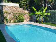 A VENDRE VILLA VUE MER ENVIRON 200 M2 ENTIEREMENT RENOVEE OFFRANT 5 CHAMBRES DONT 4 EN SUITE PISCINE GARAGE A SAINT AYGULF — photo 2