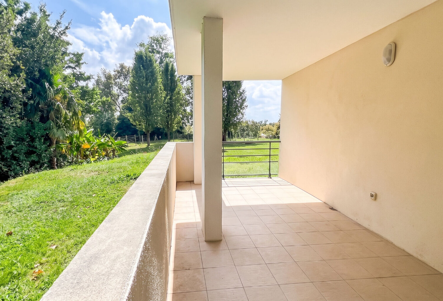 Bayonne -  Appartement récent avec terrasse et parking en sous-sol dans un cadre calme et arboré — photo 1