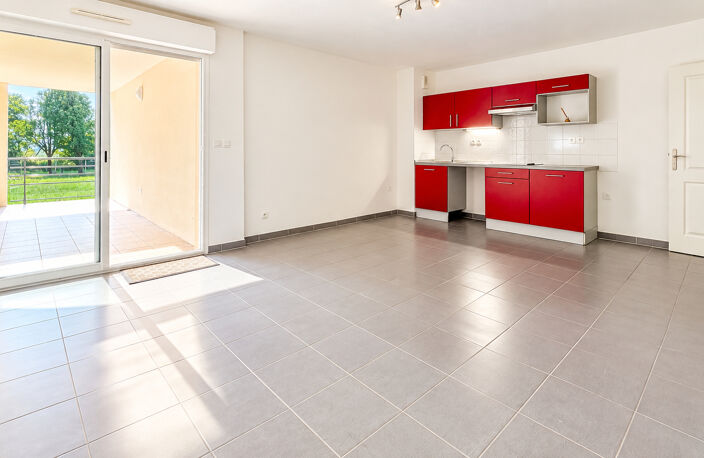 Bayonne -  Appartement récent avec terrasse et parking en sous-sol dans un cadre calme et arboré — photo 2