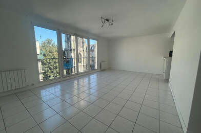 Appartement 3 pièces 750 €
