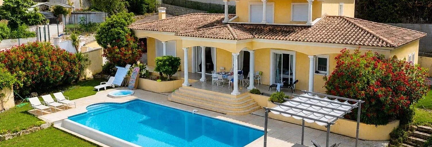 Maison 5 Pièces 210 m² à vendre à Vallauris (06220)