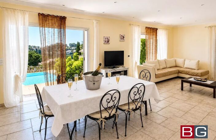 Vue panoramique sur le Cap d'Antibes – Élégante villa contempora — photo 5
