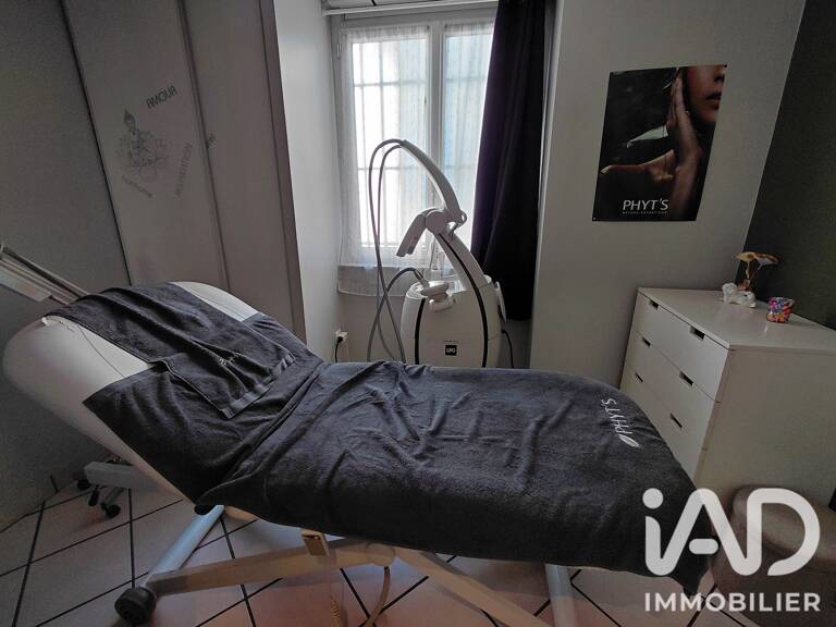 Vente Boutique/Local commercial 82 m&sup2; — photo 1