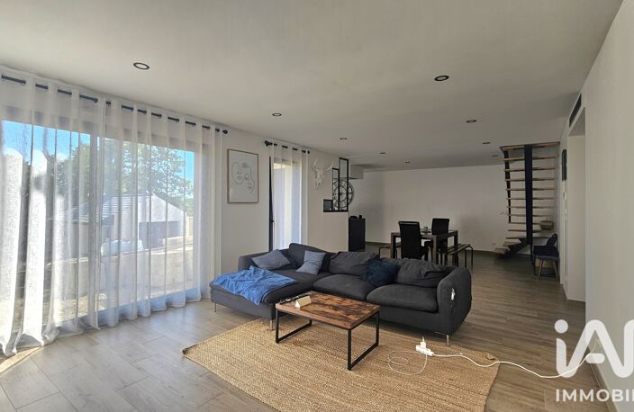 Vente Maison/villa 7 pièces — photo 2