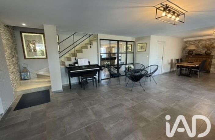 Vente Maison/villa 9 pièces — photo 3