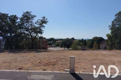 Terrain  137000 €