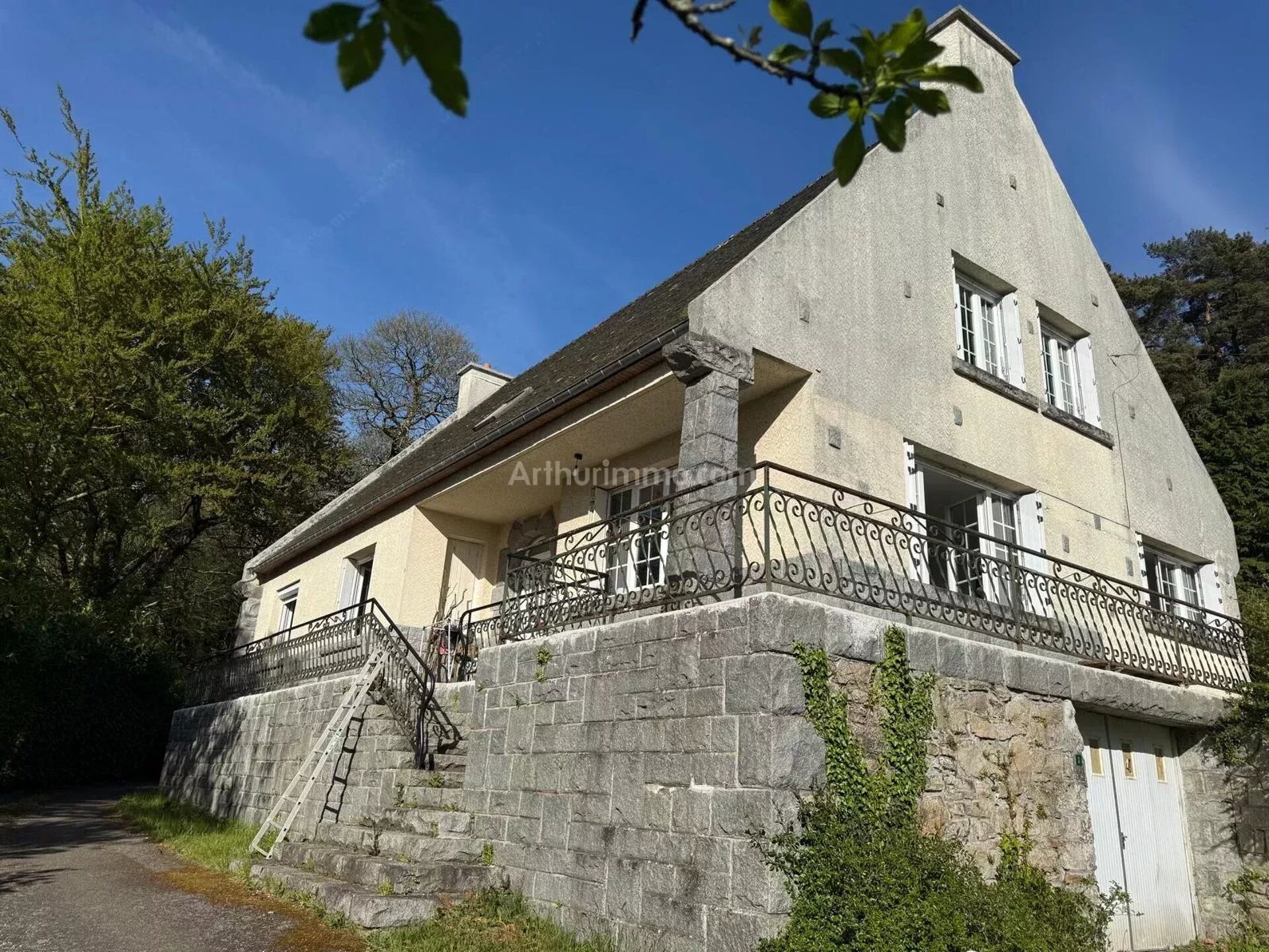 Maison 215 m² · à Ploumagoar · 215 m² · 249 500 €